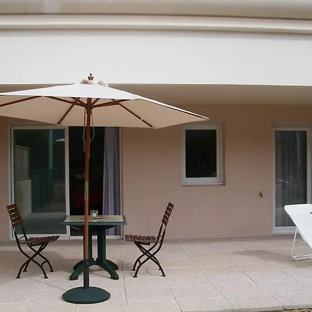 La Fregate Apartment *